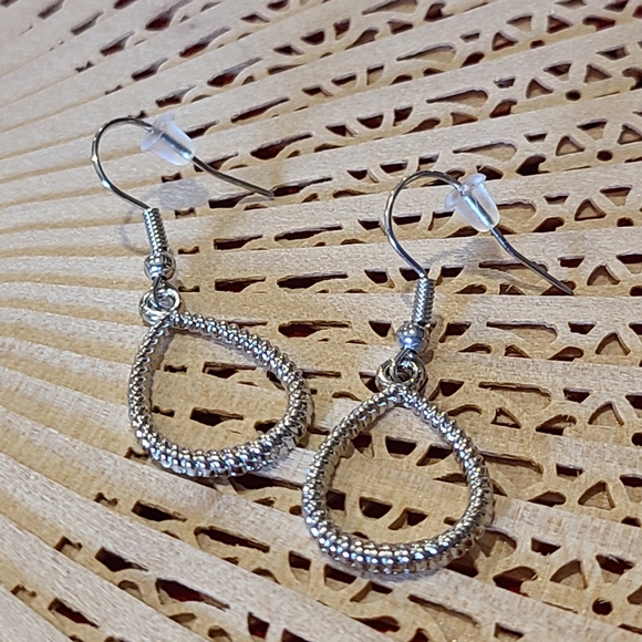 Unique Vintage Jewelry - Unique Vintage Silver Textured Earrings